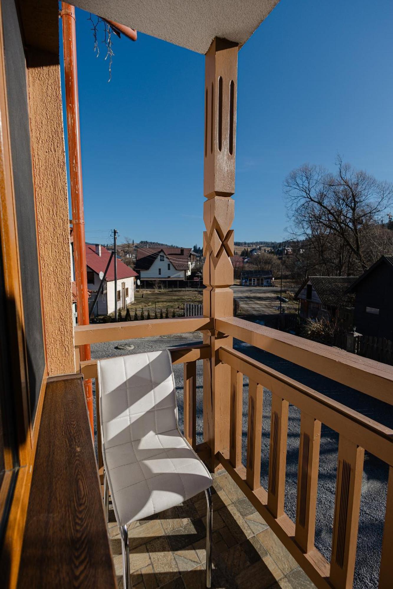 Zatyshok Nad Prutom Hotel Bukovel Exterior photo